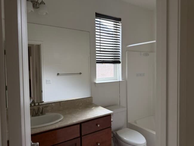 Building Photo - 2788 Alessandro Drive