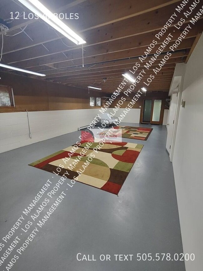 Building Photo - 12 Los Arboles Dr