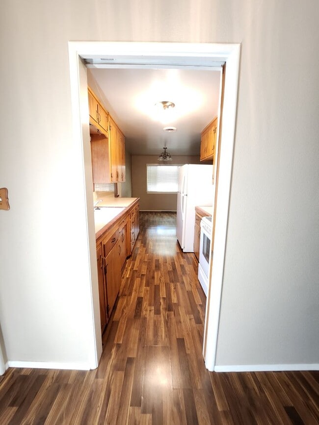 Building Photo - 2205 Monticello Ave