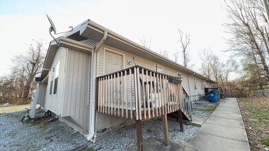 Building Photo - 857 Broadway