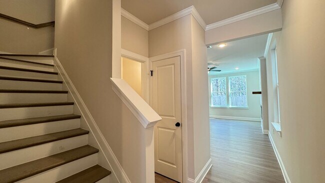 Building Photo - 709 Stickley Oak Way
