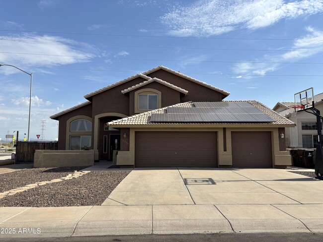 Building Photo - 10894 W Alex Ave