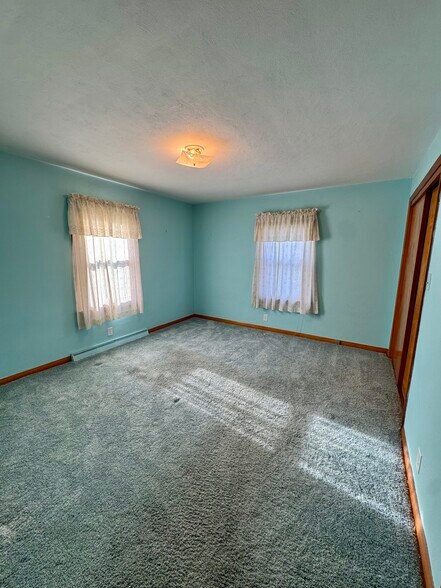 Building Photo - 317 2nd Ave