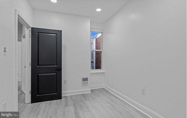 Building Photo - 3342 N Palethorp St