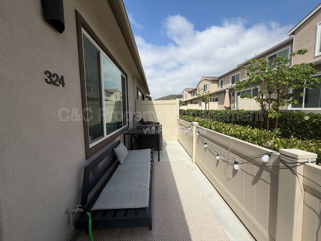 Building Photo - 324 Citrine Trl