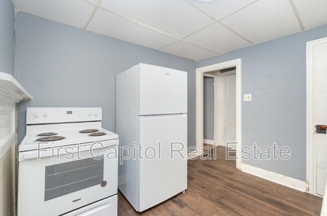 Building Photo - 149 N 2nd St