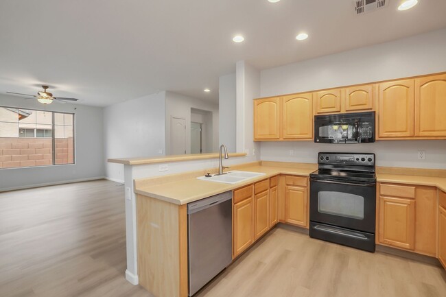 Building Photo - Queen Creek Rental