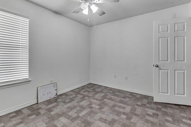 Building Photo - 3748 Lexa Ct