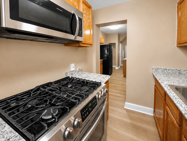 Building Photo - Beautifully Charming 3 Bedroom Home Available Now in Baltimore