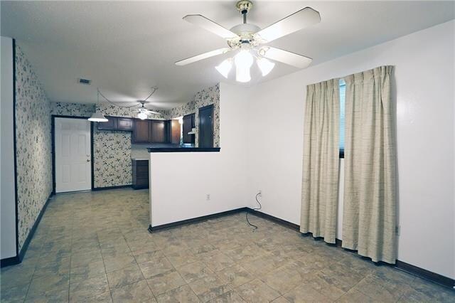 Building Photo - 6204 Mitchell Ave
