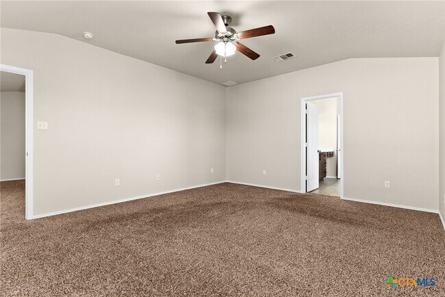 Building Photo - 6305 Creek Land Rd
