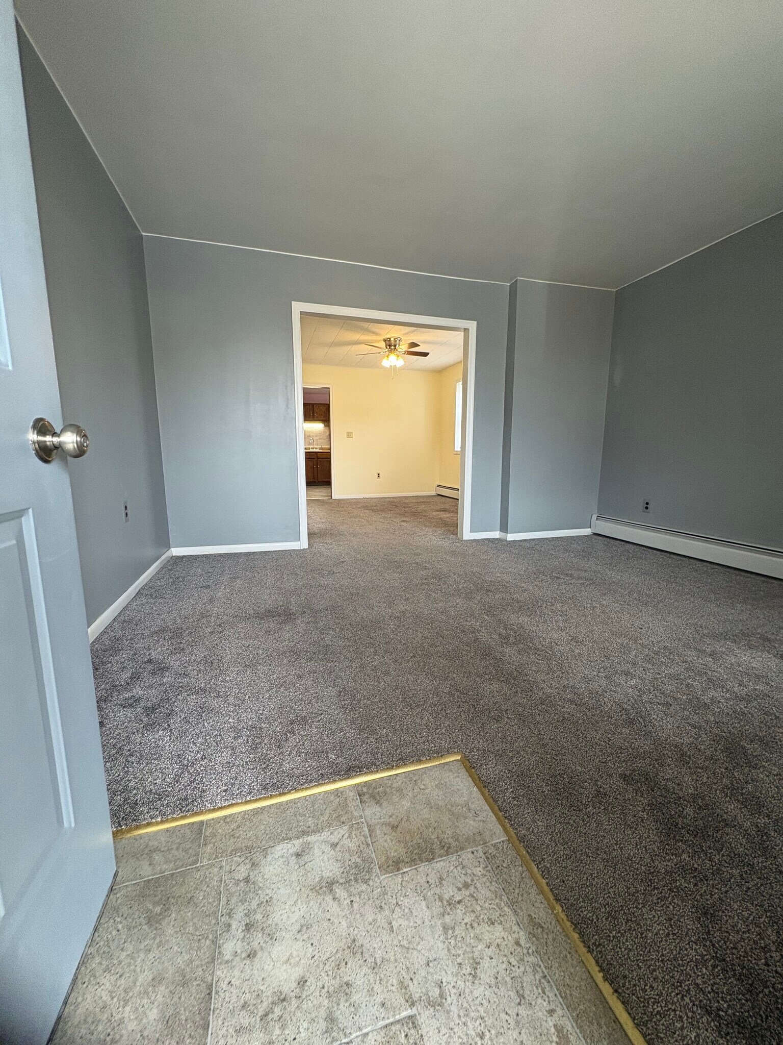 Building Photo - 25 Saint David St