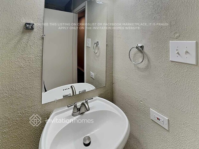 Building Photo - 2815 Norwood Ln