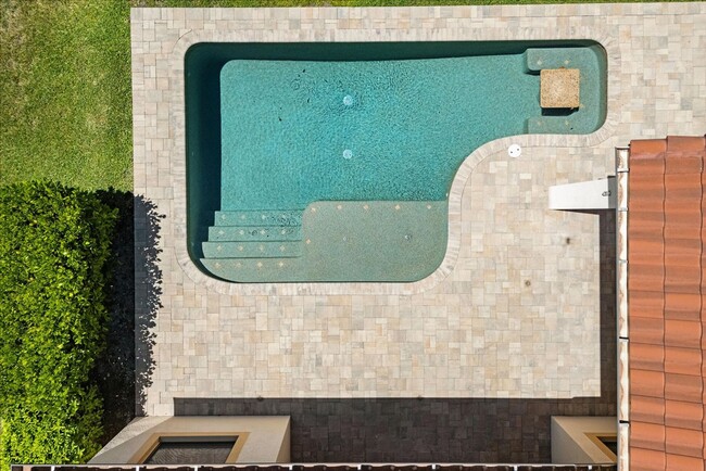 Building Photo - POOL HOME