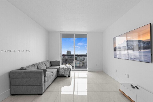 Building Photo - 185 SW 7th St