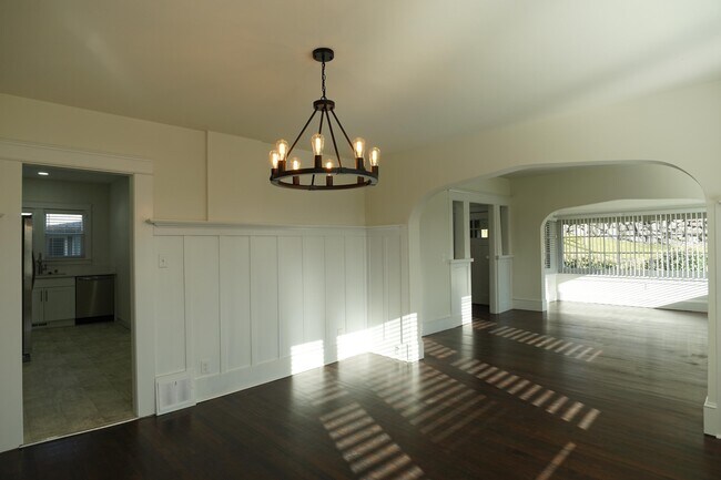 Building Photo - 2922 S Adams St