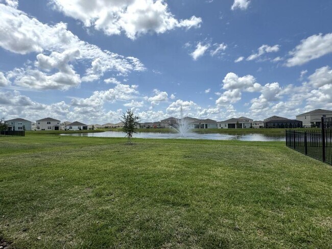 Building Photo - 17626 Canopy Pl