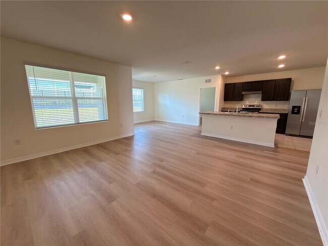 Building Photo - 308 Sofia Ln