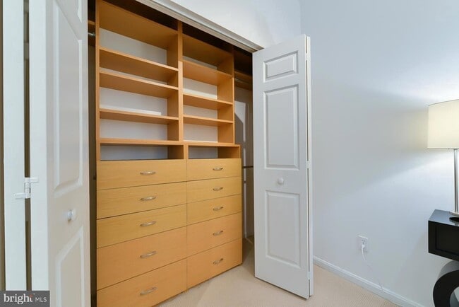 Building Photo - 1843 Mintwood Pl NW