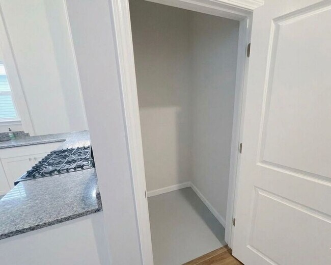 Building Photo - 9648 Brandishing Rd