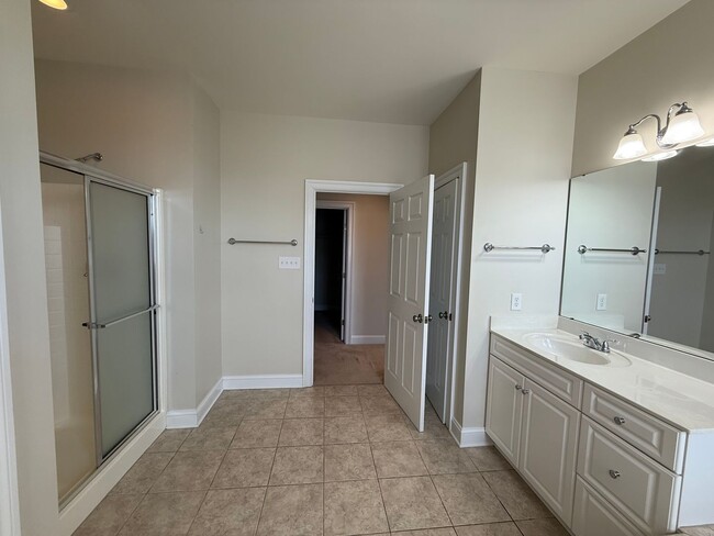 Building Photo - 1525 Old Trail Dr