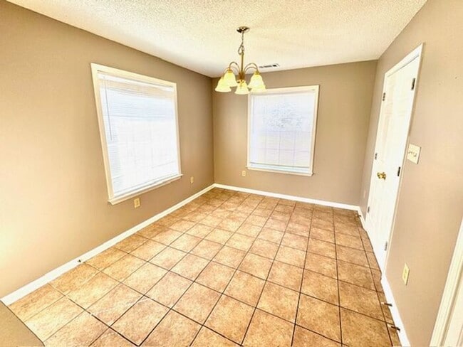 Building Photo - Now Leasing a 4-Bedroom 2.5 Bath Home