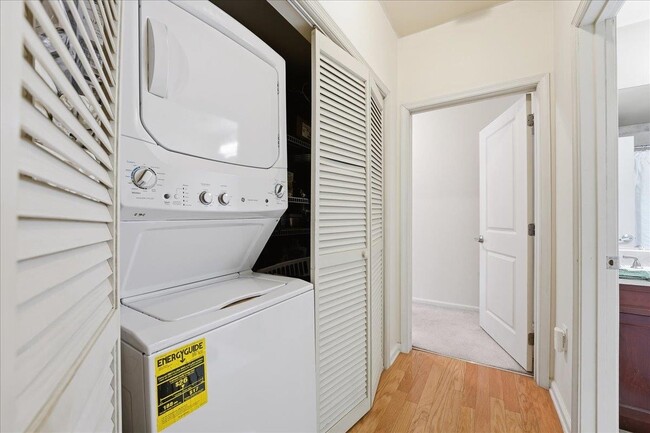 Building Photo - 4 Constellation Pl