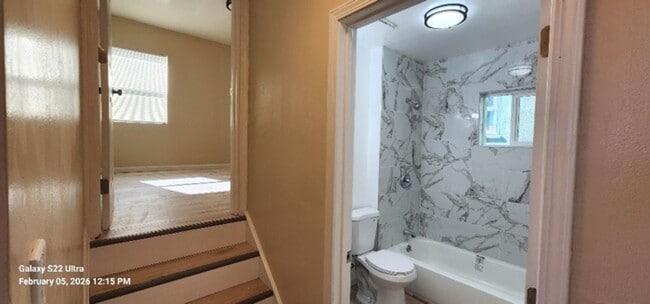 Building Photo - Fully Renovated 1 Bed 1 Bath in Heart of Oakland Close to Childerns Hospital Ready for Lease