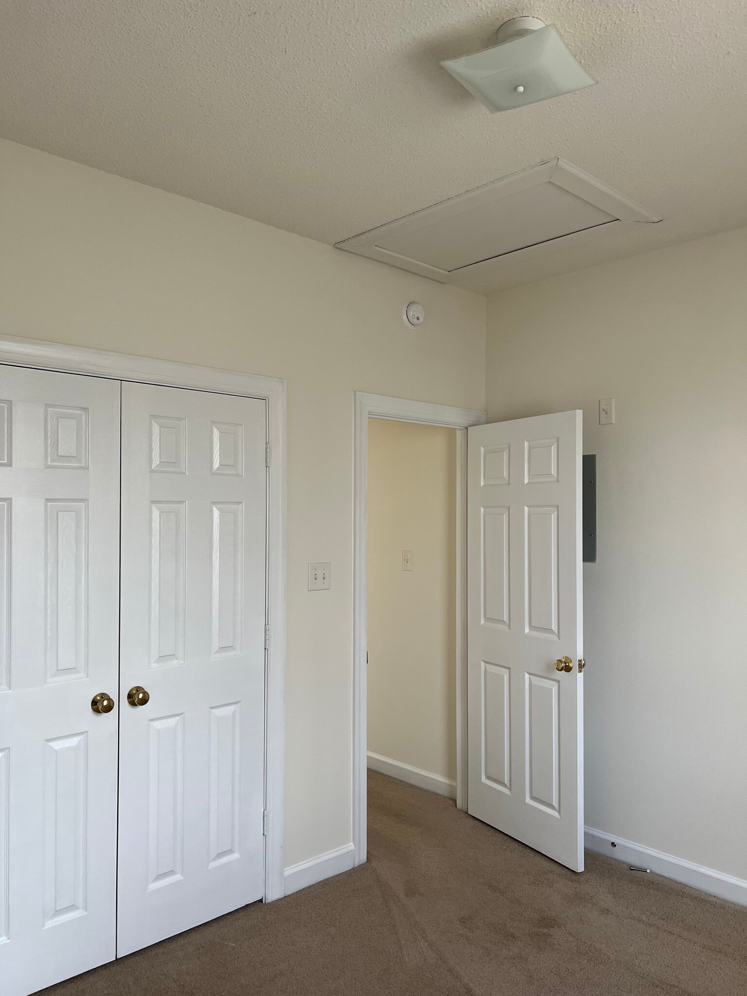 Bedroom - 3302 Whitlock Dr N