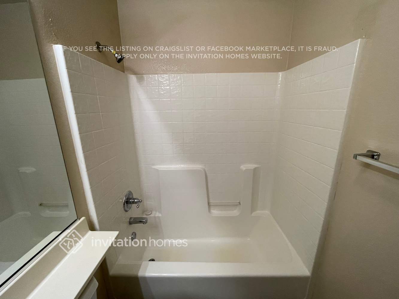 Building Photo - 5000 Mesa Ridge Dr