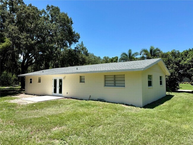 Building Photo - 1617 Birch St