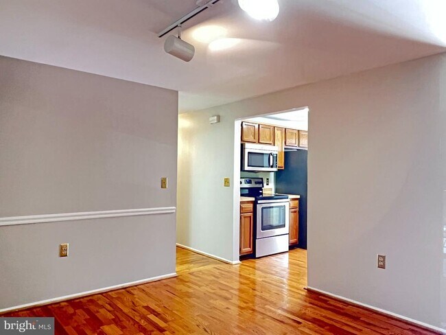 Building Photo - 18140 Chalet Dr