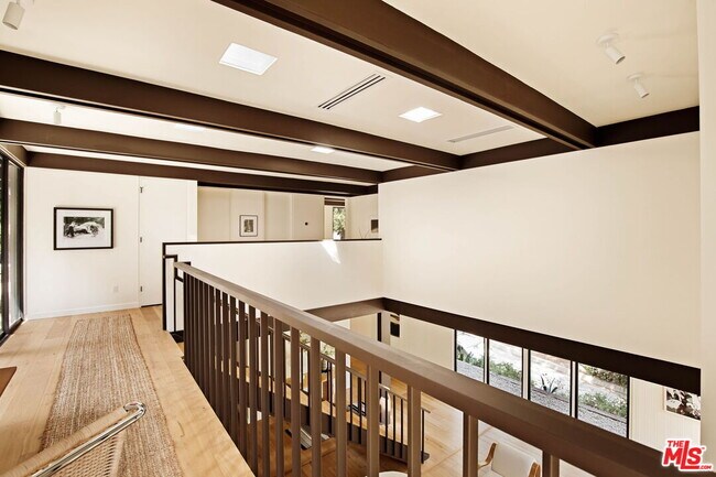 Building Photo - 5649 Valley Oak Dr