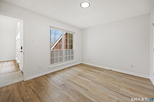 Building Photo - 299 Carriage Crossing Ln