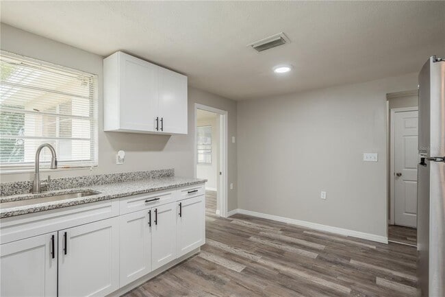 Building Photo - 5646 Festivo Dr