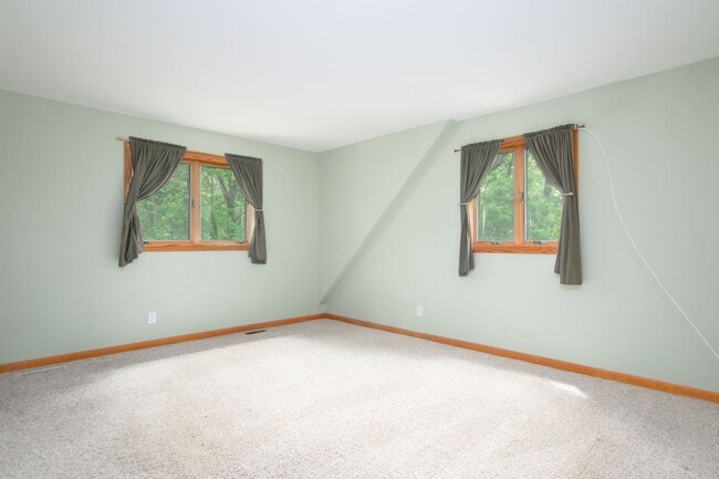 Building Photo - 1802 Shelor Ln