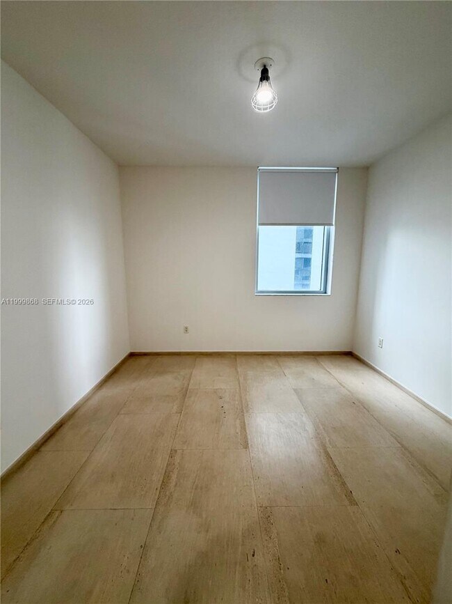 Building Photo - 1050 Brickell Ave