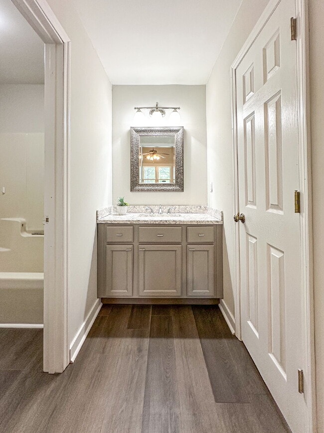 Building Photo - Peaceful One-Story Retreat in Franklinton, NC