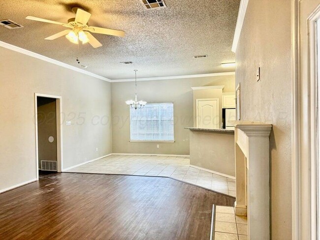 Building Photo - 1918 75th St