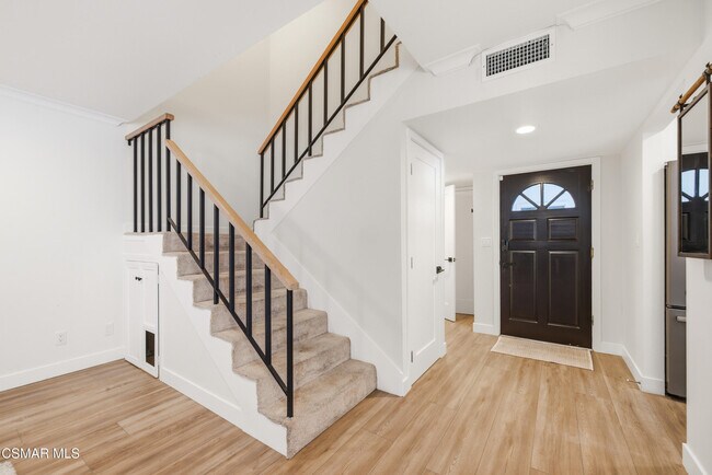 Building Photo - 5841 Cape Horn Dr