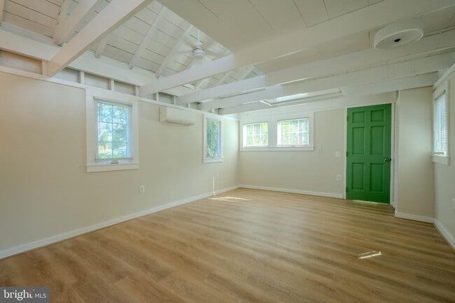 Building Photo - 6062 Drum Point Rd