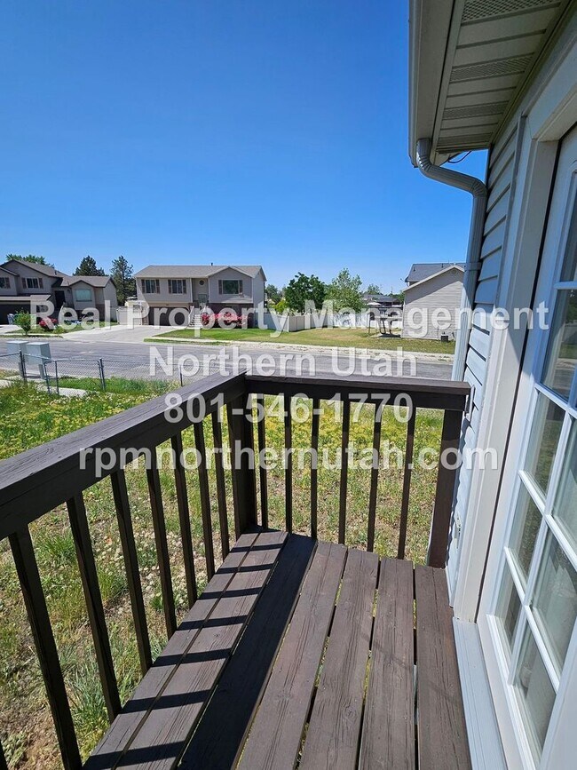 Building Photo - 3 Bedroom Home Coming Available in Ogden