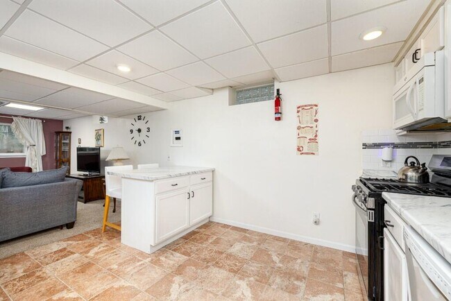 Building Photo - 3339 Elsinore Ct
