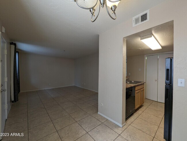Building Photo - 12123 W Bell Rd