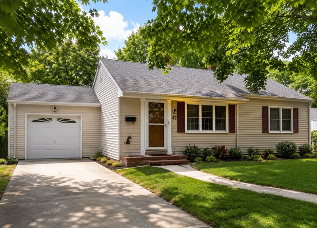 Building Photo - 41 Crestview Dr