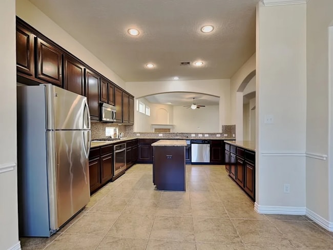 Building Photo - 30811 Academy Trace Dr