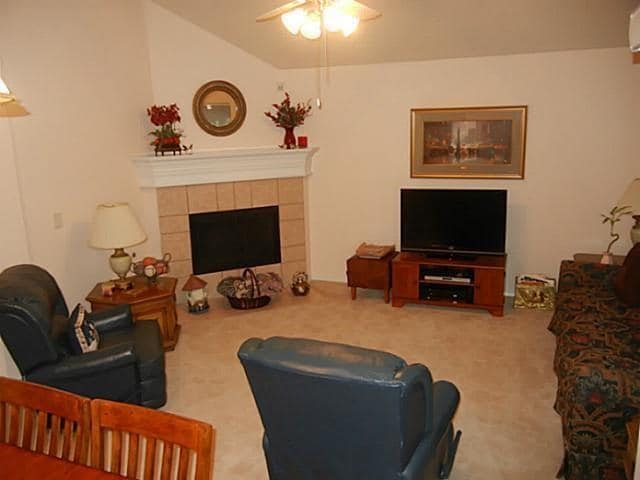 Building Photo - 1606 Mapleleaf Falls Dr