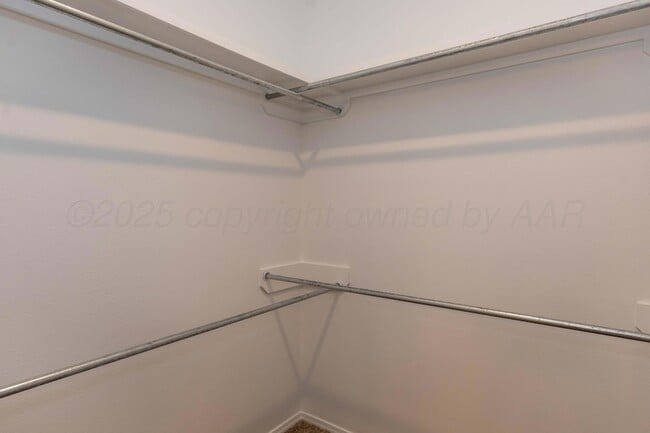 Building Photo - 7604 Beck Dr