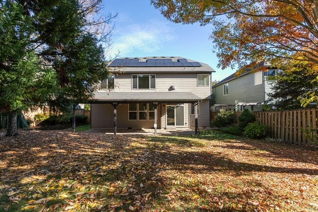 Building Photo - Beautifully Updated Home in Desirable Clackamas! + Solar