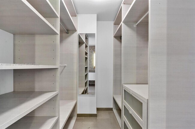 Building Photo - 88 SW 7th St